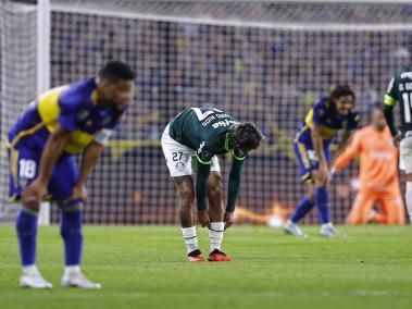 Boca Juniors vs. Palmeiras. En la foto, Frank Fabra y Ríchard Ríos.