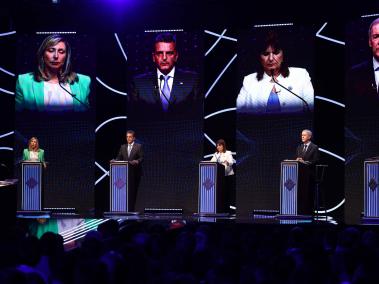 Candidatos a la presidencia de Argentina en el primer debate.