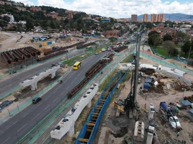 Así va el avance de obras en los principales  puentes que se están construyendo en la ciudad. Foto Tomada en el puente de la avenida Boyacá con calle 127 . Bogotá 2 de octubre del 2023. FOTO MAURICIO MORENO EL TIEMPO CEET