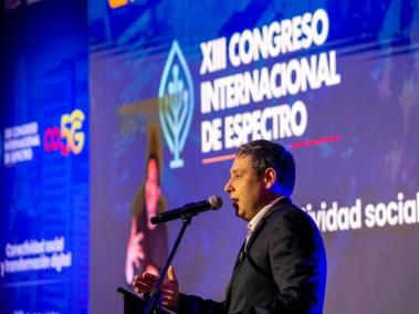 Mauricio Lizcano, ministro de las TIC en el Congreso Internacional de Espectro y Colombia 5G.