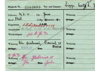 La casa real holandesa publicó una foto del carné de miembro del NSDAP del príncipe Bernardo.