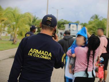 Armada ubicó a grupo de migrantes irregulares en tránsito a Centroamérica.
