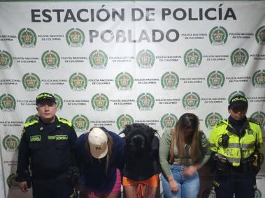 Mujeres capturadas en Medellín