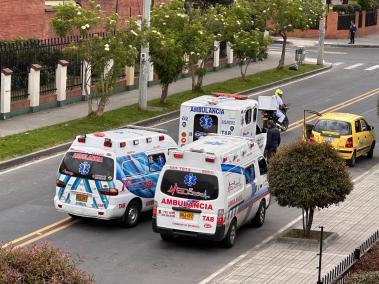 Las tarifas de ambulancias en el Soat serán modificadas para evitar la 'guerra' por estos servicios en las calles.