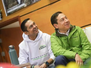 Los candidatos John Carrero (izquierda) y Carlos Amaya (Alianza Verde). Ambos son de la Alianza verde, el primero aspira a Tunja y el segundo a Boyacá.