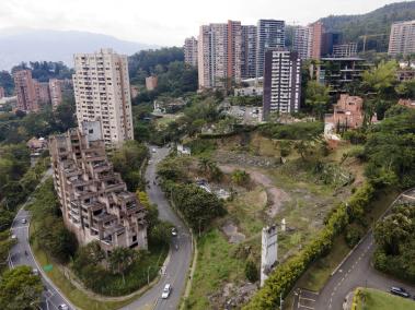 Mañana jueves 12 de octubre, en Medellín se cumplen 10 años de la caída de la torre 6 del edificio Space y que sepultó a 12 personas. Familias aún esperan por una reparación