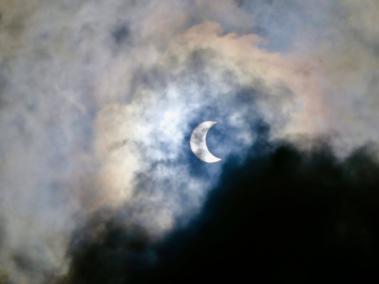 Eclipse anular de sol visto desde Cañasgordas, Antioquia.