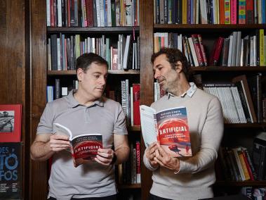Santiago Bilinkis y Mariano Sigman son los autores del libro Artificial, la nueva inteligencia y el contorno de lo humano