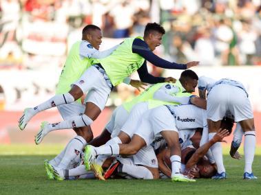 Liga de Quito celebra su gol en la final de la Copa Sudamericana.