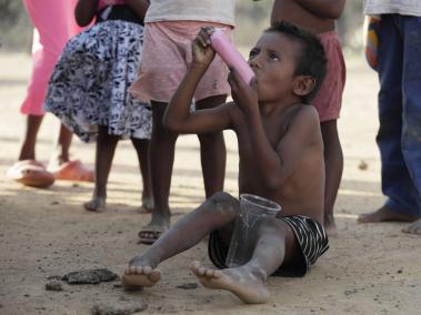 La muerte por desnutrición de los indígenas wayúu ya hace parte del paisaje desértico del departamento colombiano de La Guajira.