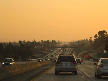 Gavin Newsom especificó cuánto tardarán las reparaciones de la autopista I-10 de Los Ángeles