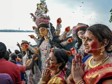 NYT: El festival Durga Puja, de cinco días, es la celebración religiosa más importante para los hindúes en Calcuta, India.