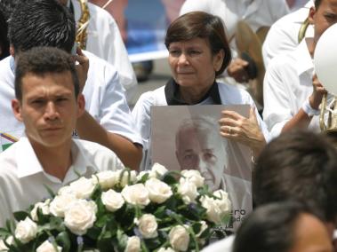 Homenaje, en 2007, tras cumplirse un año del asesinato de 9 concejales de Rivera (Huila), perpetrado por las Farc en la estancia Los Gabrieles.