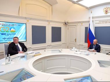 El Presidente de Rusia, Vladimir Putin, participa en la cumbre virtual de líderes del G20.