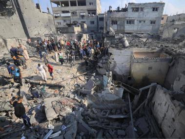 Casas destruidas en un ataque israelí contra Jan Yunis, en el sur de la Franja de Gaza.