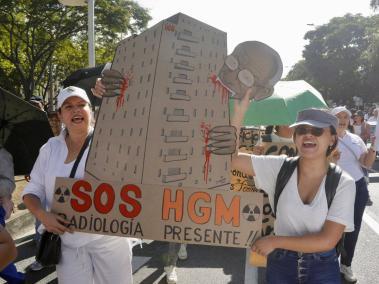 Protesta de empleados del Hospital General de Medellín