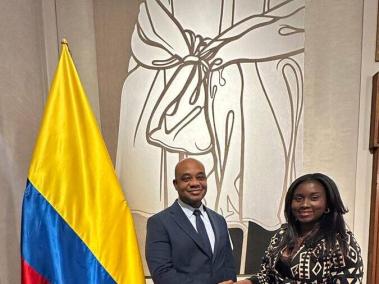 El embajador Luis Gilberto Murillo y la cónsul Kandya Obeso.