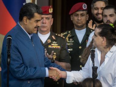 El presidente de Venezuela, Nicolás Maduro, recibe al empresario Alex Saab.