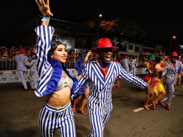 Bailarines caleños llenaron e colorido, arte y alegría el Salsódromo de la Feria de Cali