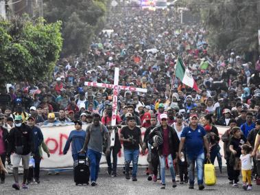 Caravana de miles de migrantes que recorren México hacia la frontera con Estados Unidos.