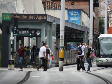 Invasión al corredor del Tranvía de Ayacucho