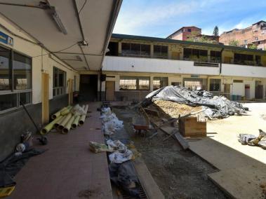 Obras en los colegios de Medellín