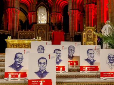 Organizaciones benéficas realizaron un evento en la basílica del Sagrado Corazón, en París, para respaldar a los cristianos perseguidos en el mundo.