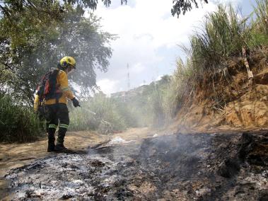 Los incendios forestales son algunas de las emergencias ambientales que se están registrando en el país.