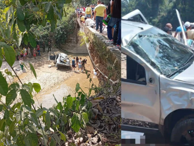 El lamentable accidente dejó el vehículo totalmente destruido y dos fallecidos.