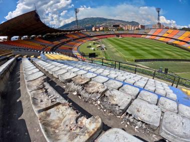 Daños a las sillas del estadio Atanasio Girardot de Medellín