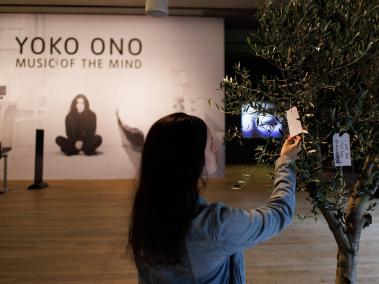 Exposición de Yoko Ono en la Tate Modern de Londres