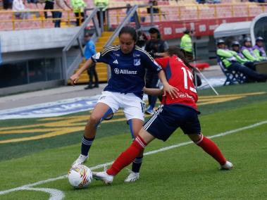 En el Estadio El Campín se juega el primer partido de la Liga Profesional Femenina entre Millonarios vs Independente Medellín.