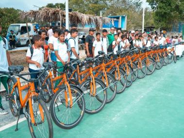 El municipio de Sincelejo entregó las primeras 50 bicicletas.