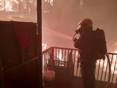 La emergencia fue atendida por bomberos de varios municipios.