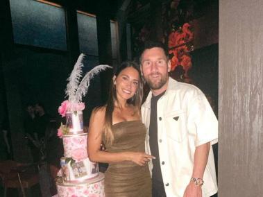 Messi acompañó a su mujer en el festejo de su cumpleaños en el restaurante Gekko en Miami.