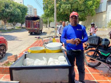 Jader Mercado tiene 25 años dedicado a cocinar almiuerzos
