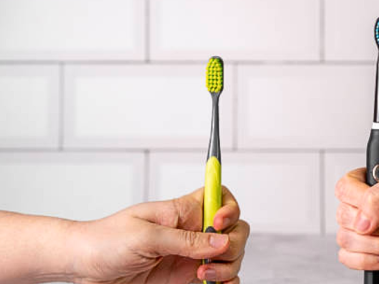 Conserve su cepillo lejos de la humedad del baño.