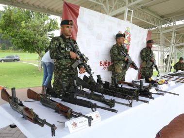Elementos incautados tras combates en Cauca.