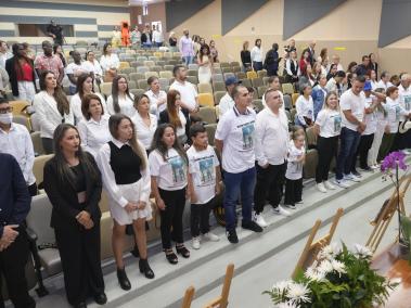 Estado colombiano pide perdón a familia del soldado Jhon Fredy Lopera, desaparecido hace 27 años mientras cumplía su servicio militar.