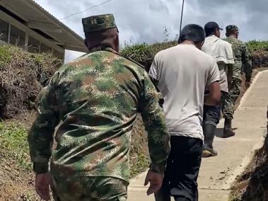 Menores de edad reclutados rescatados por las autoridades.