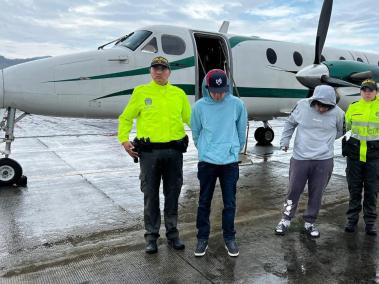 Johan Tabares Osorio, alias Salchicha y Andrés Felipe Valencia Barceló, alias Pipe fueron imputados por el asesinato de siete personas en Rionegro, Antioquia.