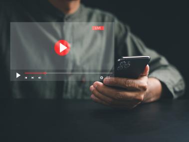 Si por alguna razón anda corto de datos, ponerse a ver videos es la peor idea.
