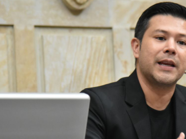 El representante Andrés Cancimance es autor de un proyecto de ley Integral Trans.