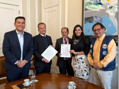 Los representantes piden incluir en la consulta popular el aumento de la pena para abusadores de menores.