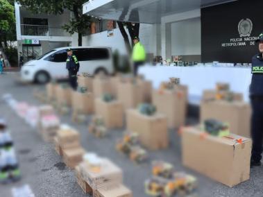 Uno de los implicados quedó señalado como el coordinador de rutinas de trasvase de productos perecederos y autopartes.