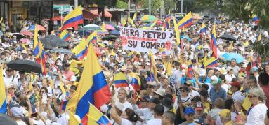 Marcha en Medellín- 15 mil personas