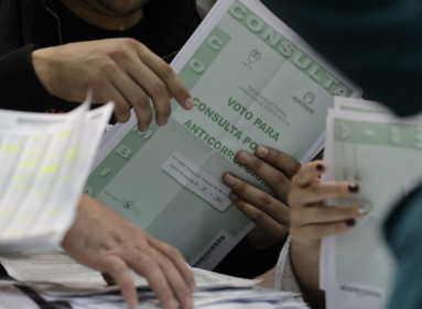 Haia las 8 a.m. se abrieron los centros de votación de todo el país.