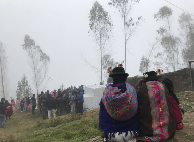 Portada de 'El dolor que no tenía nombre': relatos de la desaparición en dos pueblos indígenas de Perú y Colombia.
