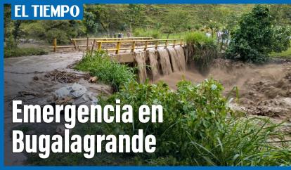 La creciente del río Bugalagrande ocasionó su desbordamiento y colapso en el puente San Rafael.