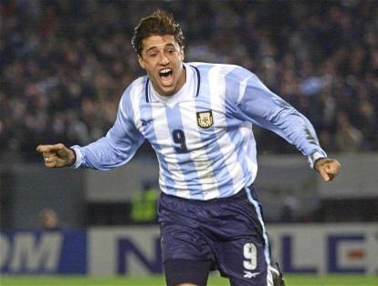 De las visitas de Colombia a Argentina por eliminatorias es la primera vez que se juega por fuera de Buenos Aires. En la foto: Hernán Crespo.